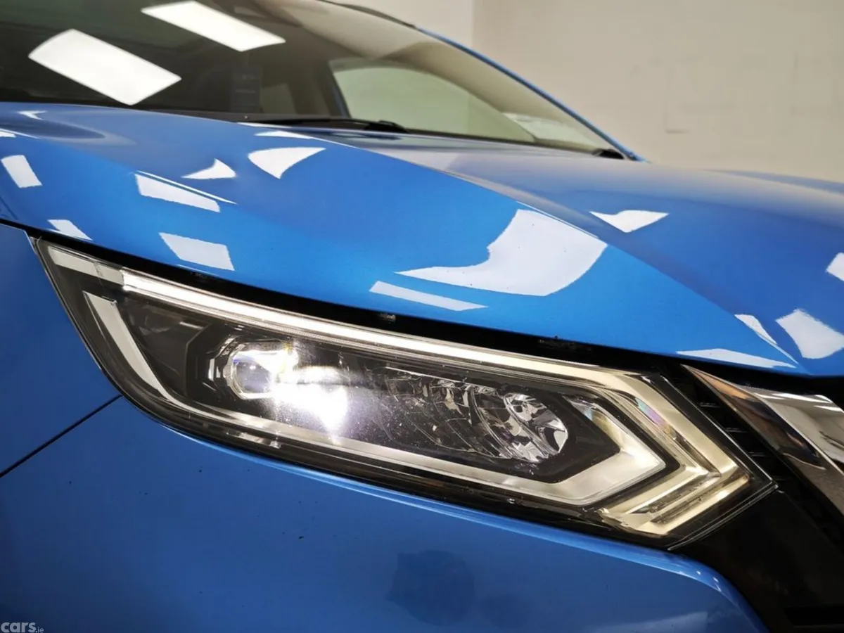 Nissan Qashqai Hatchback, Diesel, 2018, Blue