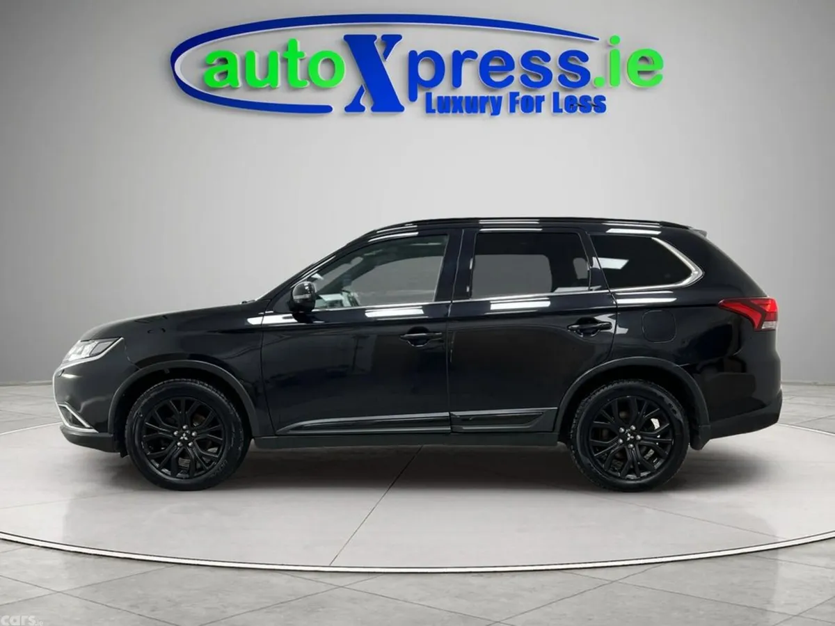 Mitsubishi Outlander SUV, Diesel, 2019, Black
