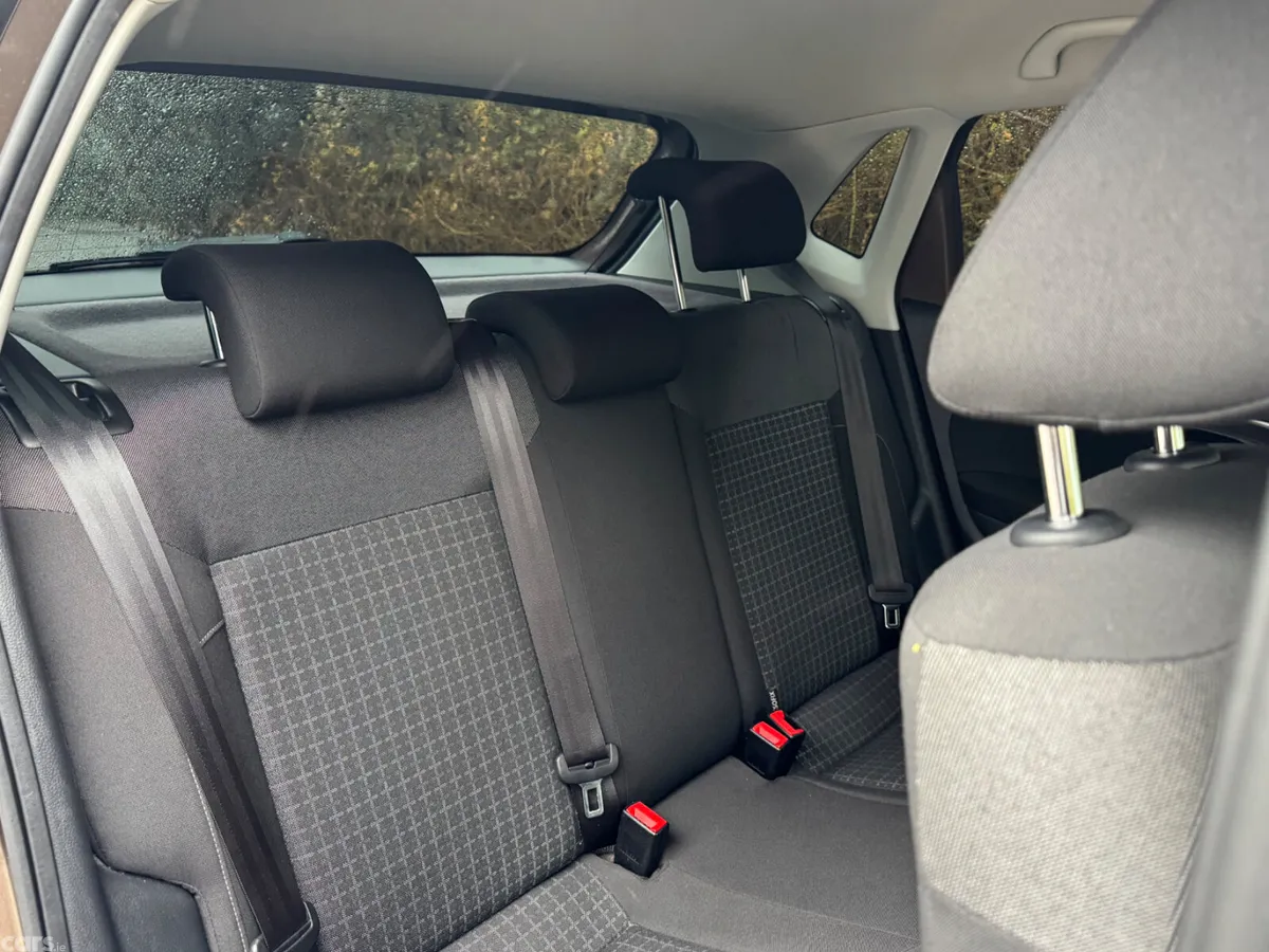 Volkswagen Polo Hatchback, Petrol, 2014, Brown