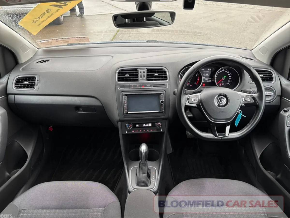 Volkswagen Polo Hatchback, Petrol, 2017, Blue