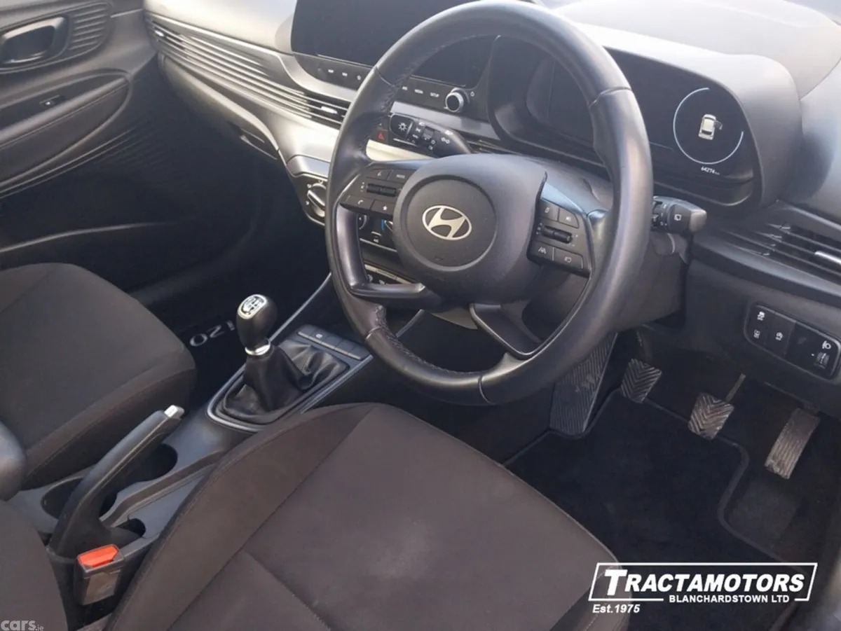 Hyundai i20 Hatchback, Petrol, 2024, Black