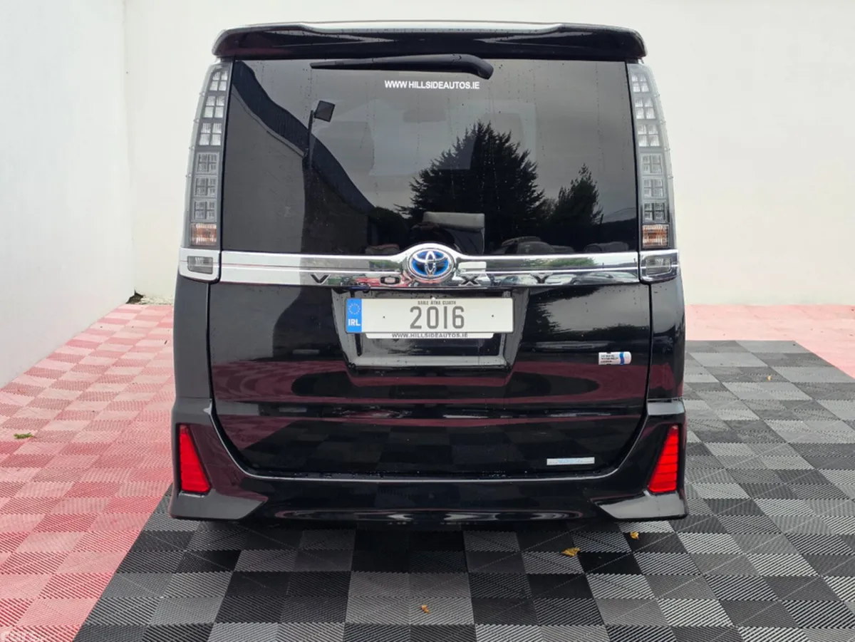 Toyota Voxy MPV, Petrol Hybrid, 2016, Black