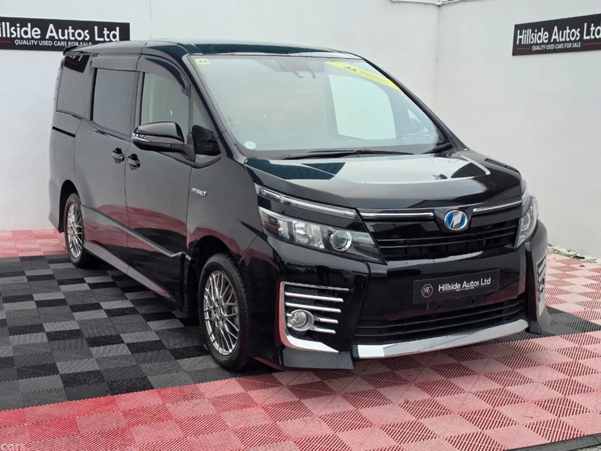 Toyota Voxy MPV, Petrol Hybrid, 2016, Black
