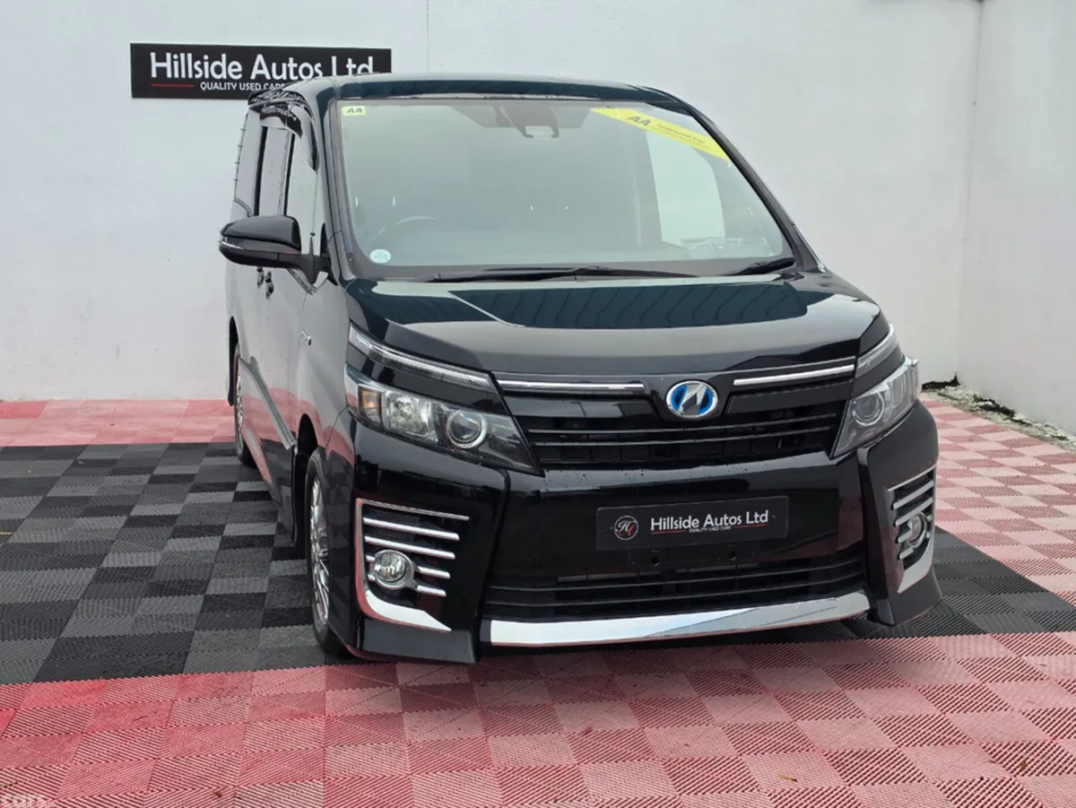 Toyota Voxy MPV, Petrol Hybrid, 2016, Black