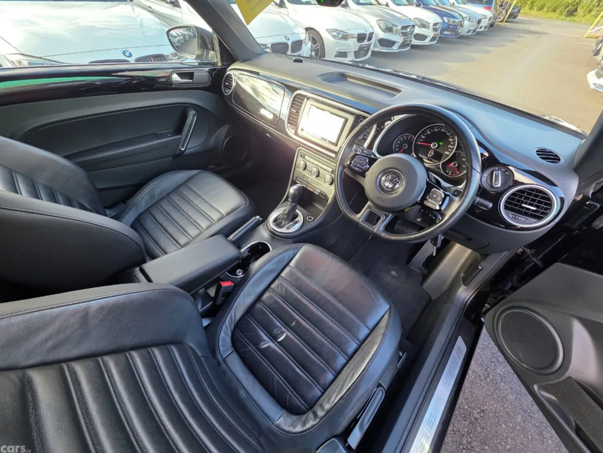 Volkswagen Beetle Hatchback, Petrol, 2012, Black