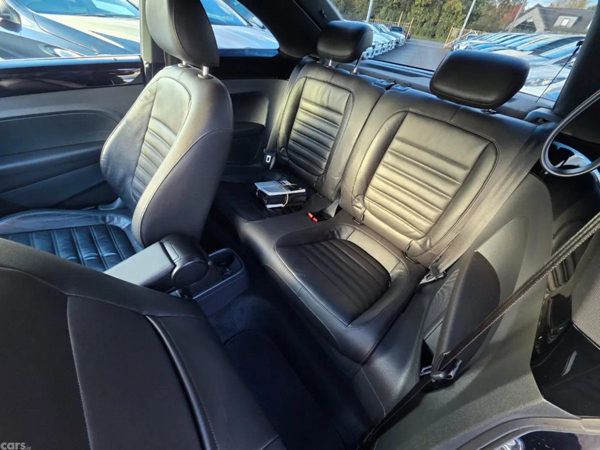 Volkswagen Beetle Hatchback, Petrol, 2012, Black