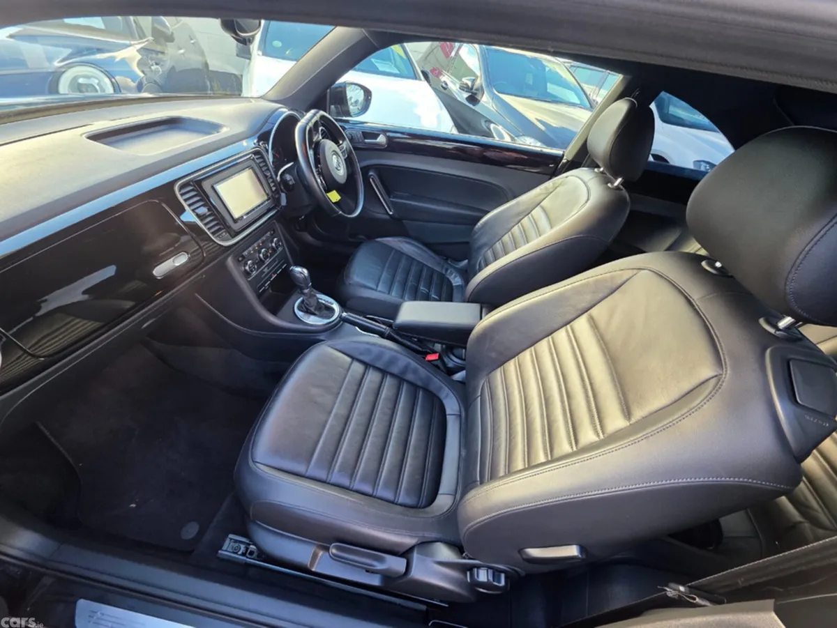 Volkswagen Beetle Hatchback, Petrol, 2012, Black