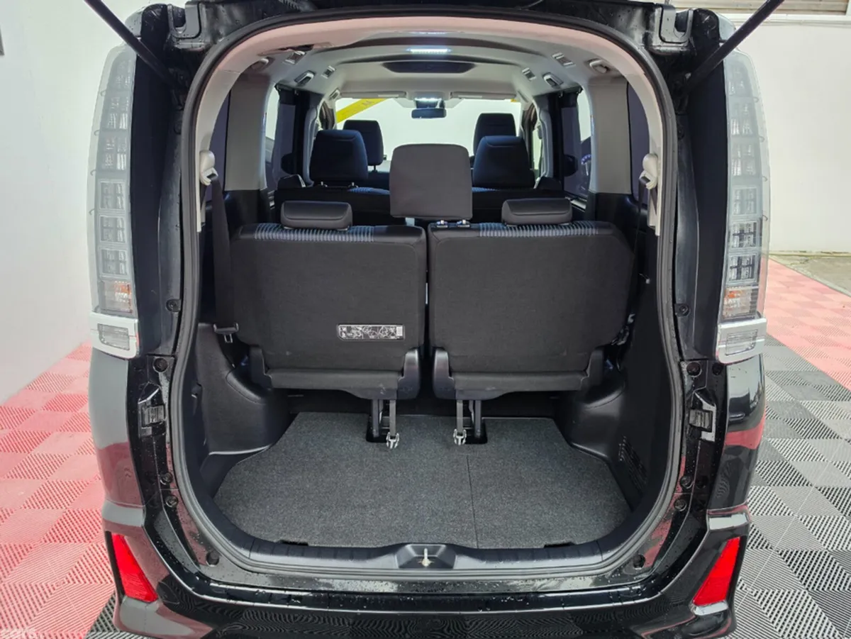 Toyota Voxy MPV, Petrol Hybrid, 2016, Black