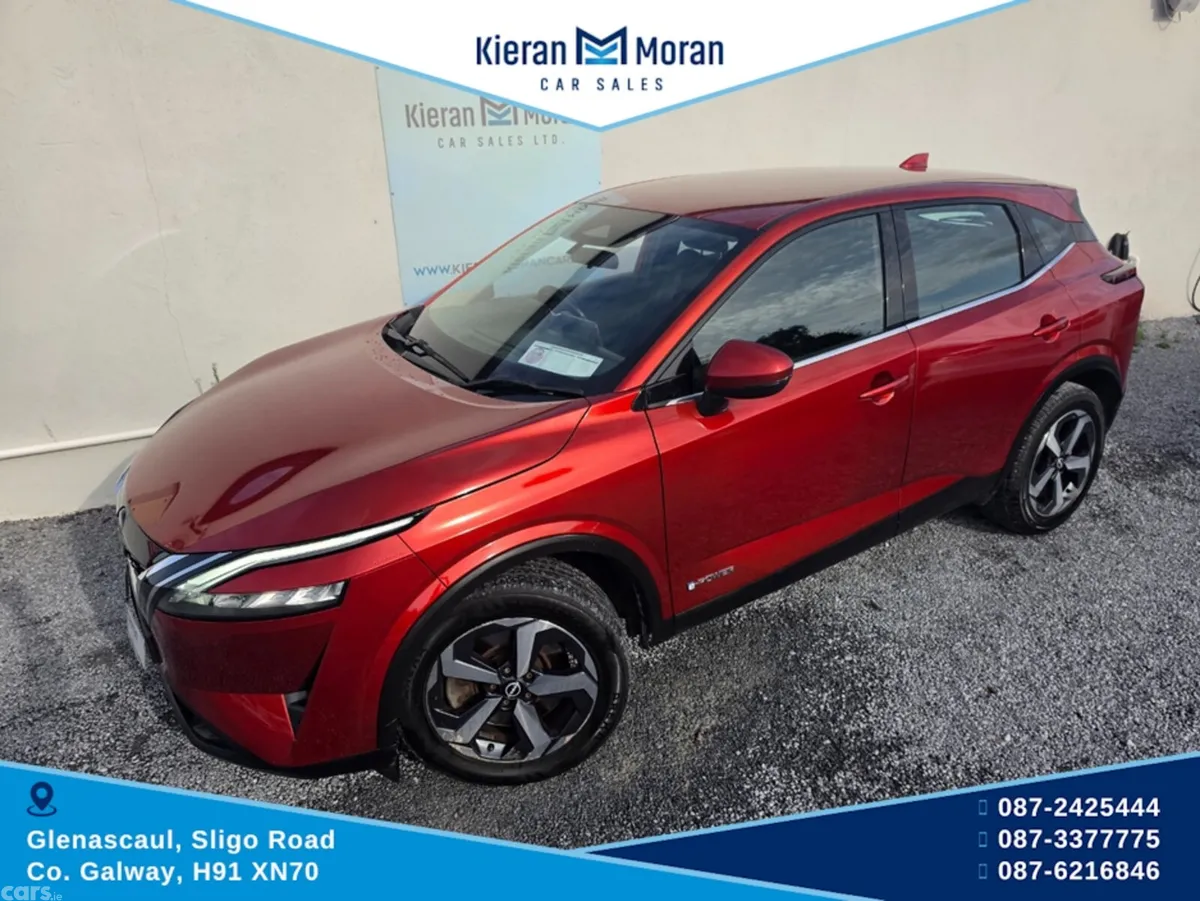 Nissan Qashqai MPV, Petrol, 2023, Red