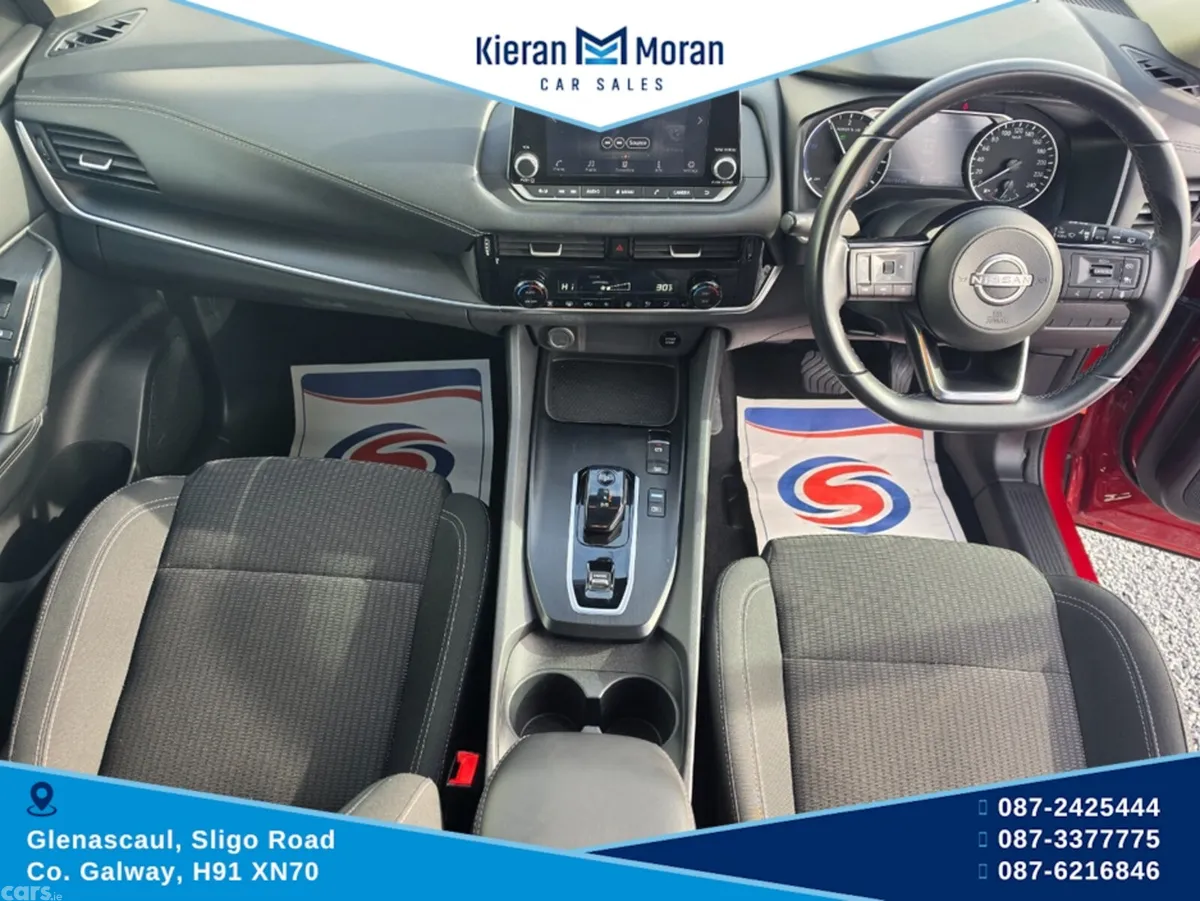 Nissan Qashqai MPV, Petrol, 2023, Red