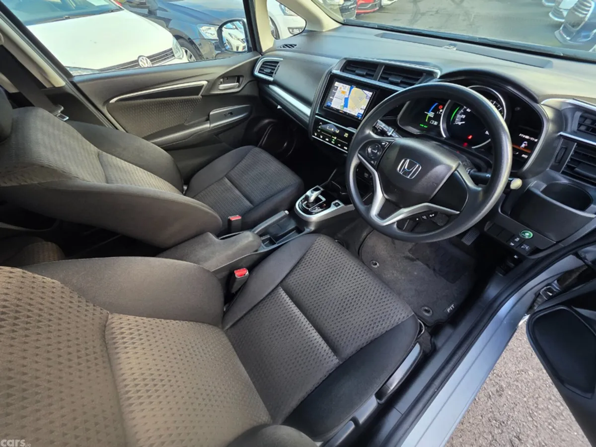 Honda Fit Hatchback, Petrol Hybrid, 2018, Silver