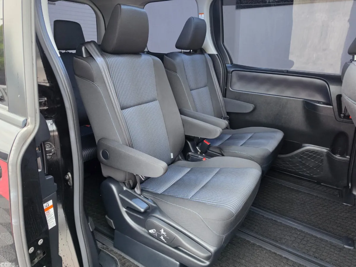 Toyota Voxy MPV, Petrol Hybrid, 2016, Black