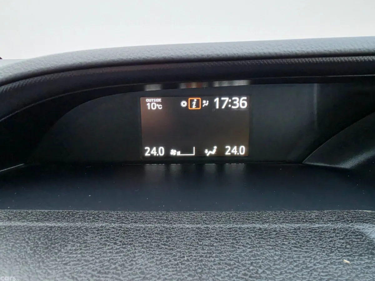 Toyota Voxy MPV, Petrol Hybrid, 2016, Black