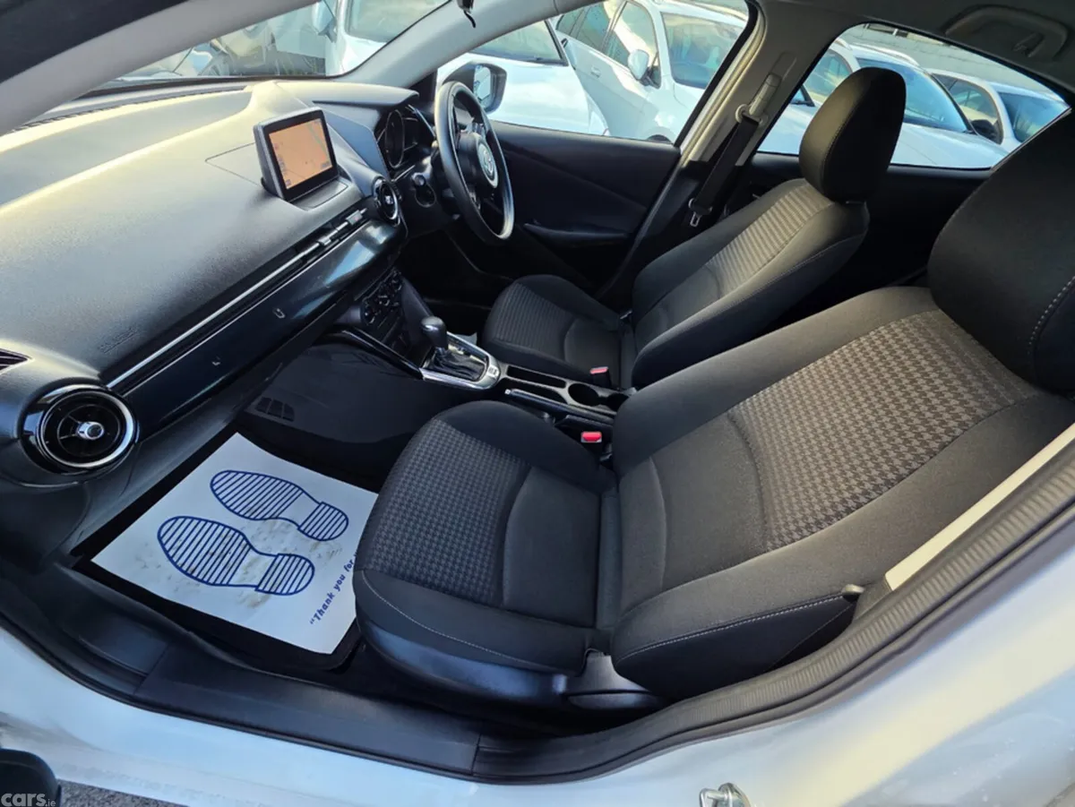 Mazda Mazda2 Hatchback, Petrol, 2017, White