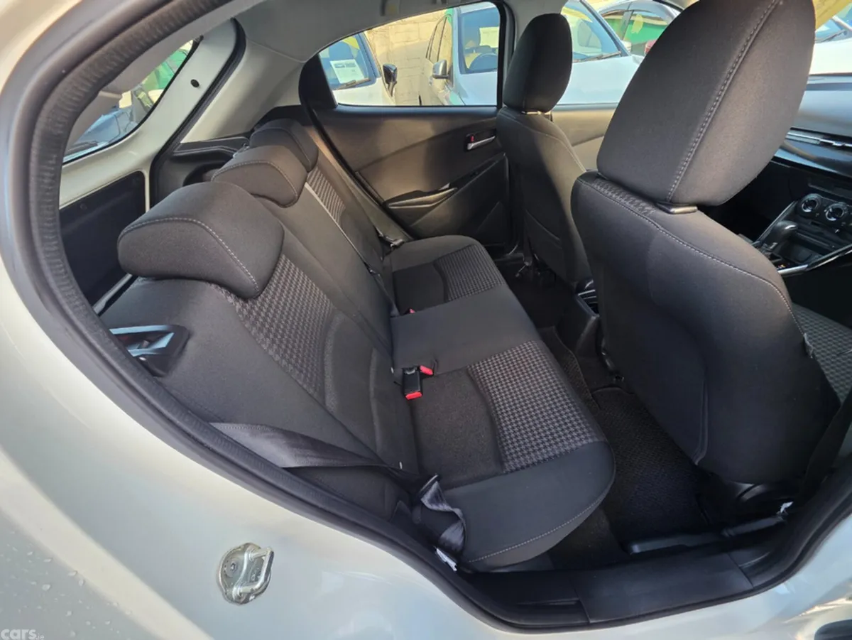 Mazda Mazda2 Hatchback, Petrol, 2017, White