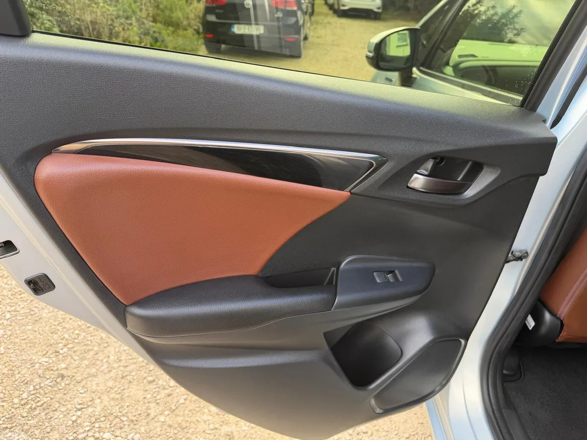 Honda Fit Hatchback, Petrol Hybrid, 2019, Blue