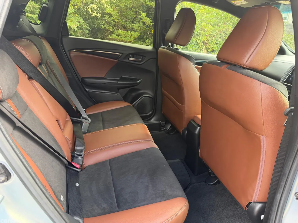 Honda Fit Hatchback, Petrol Hybrid, 2019, Blue