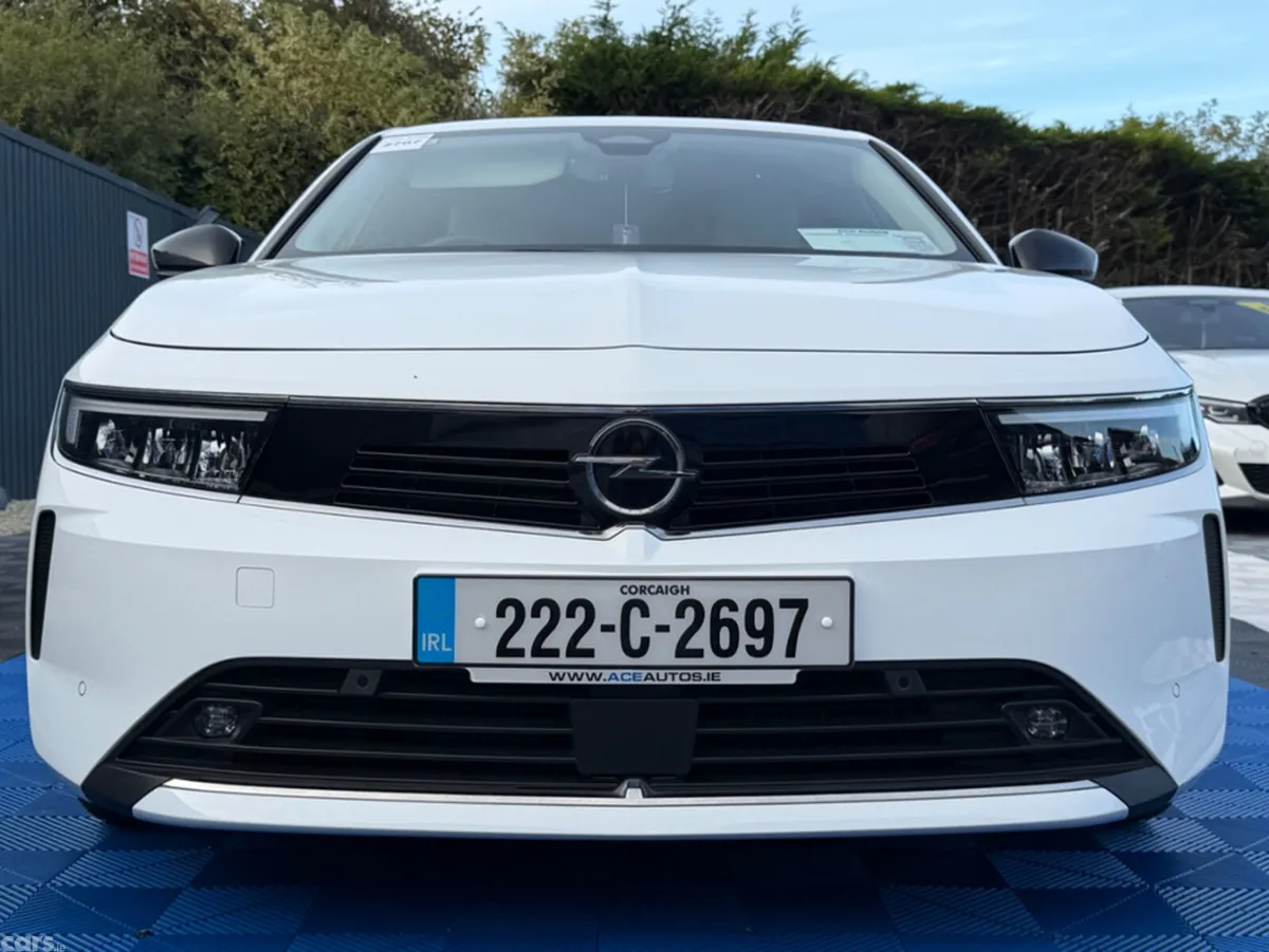 Opel Astra Hatchback, Diesel, 2022, White