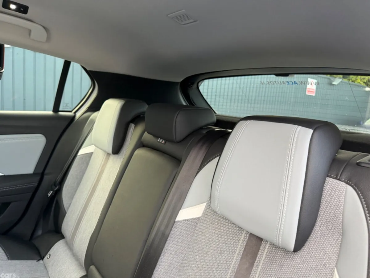 Opel Astra Hatchback, Diesel, 2022, White