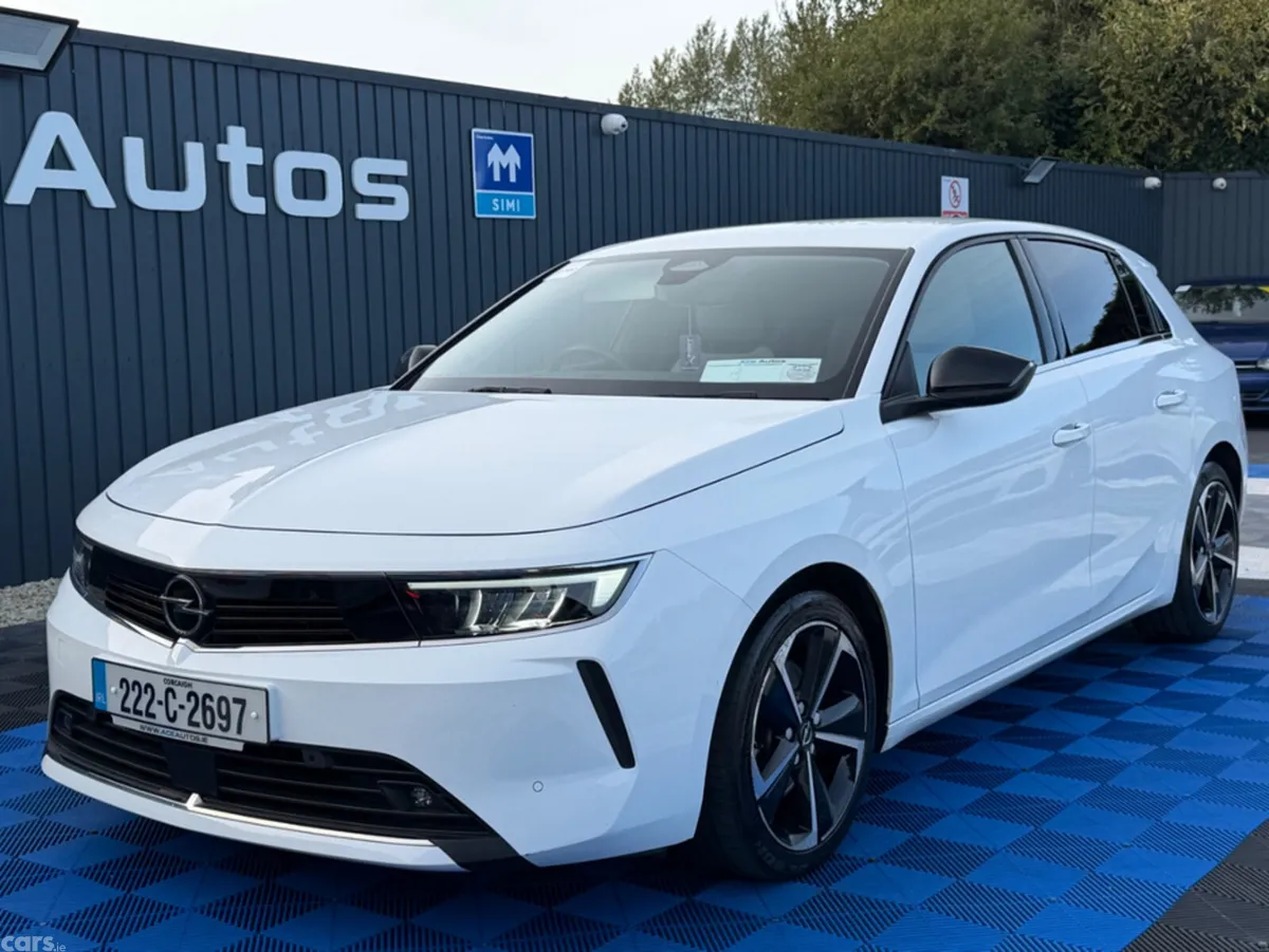 Opel Astra Hatchback, Diesel, 2022, White