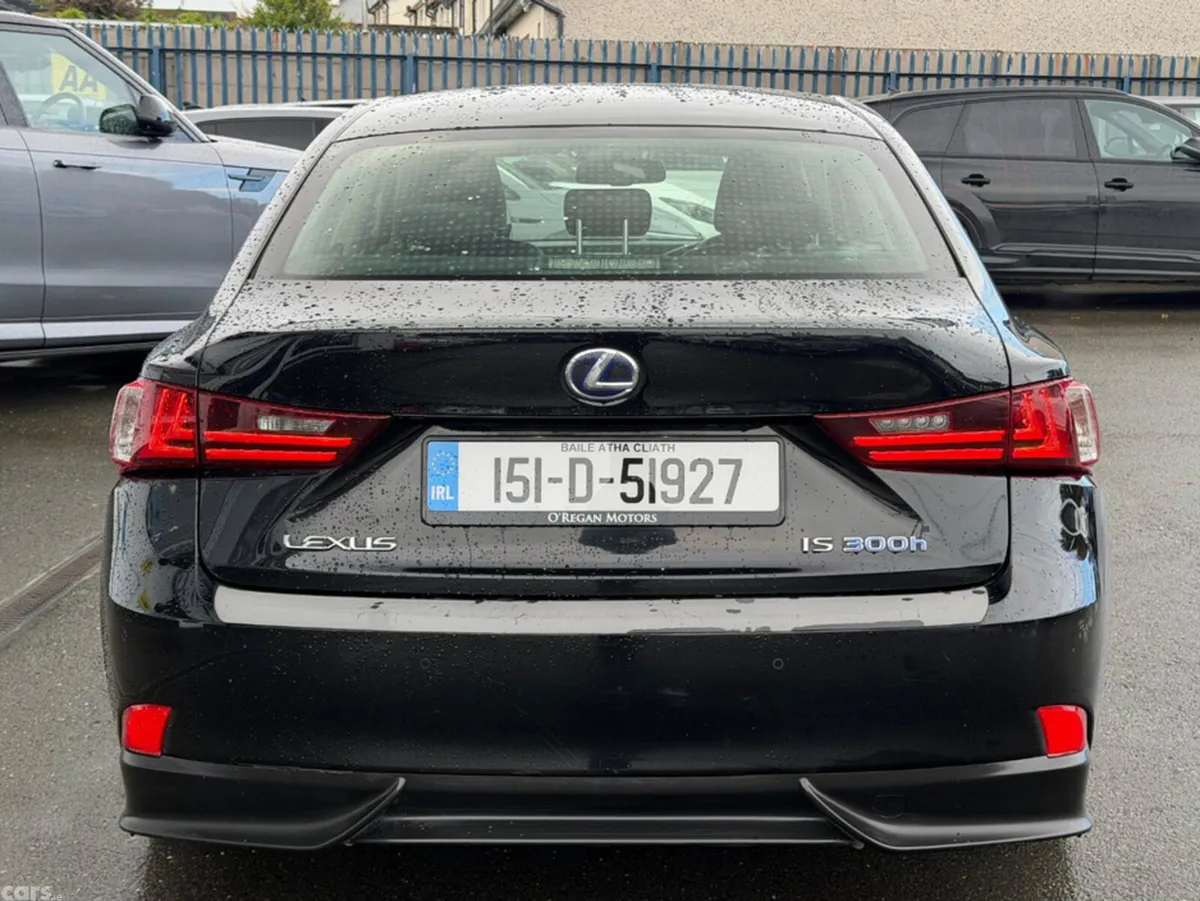 Lexus IS Saloon, Petrol Hybrid, 2015, Black