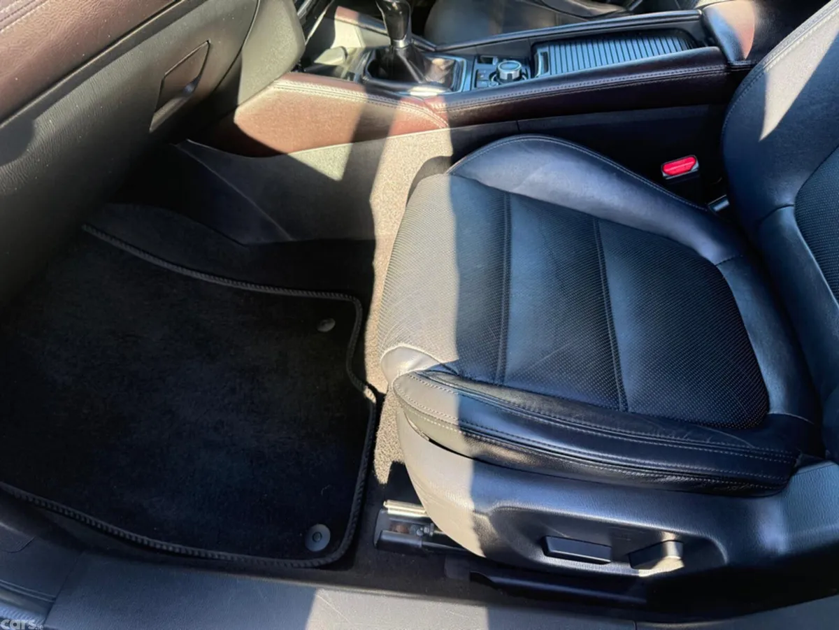 Mazda Mazda6 Saloon, Diesel, 2017, Silver