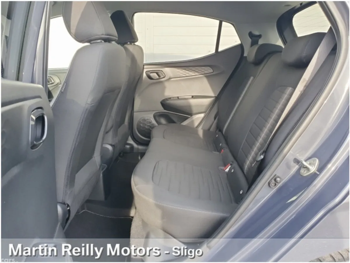 Hyundai i10 Hatchback, Petrol, 2021, Grey