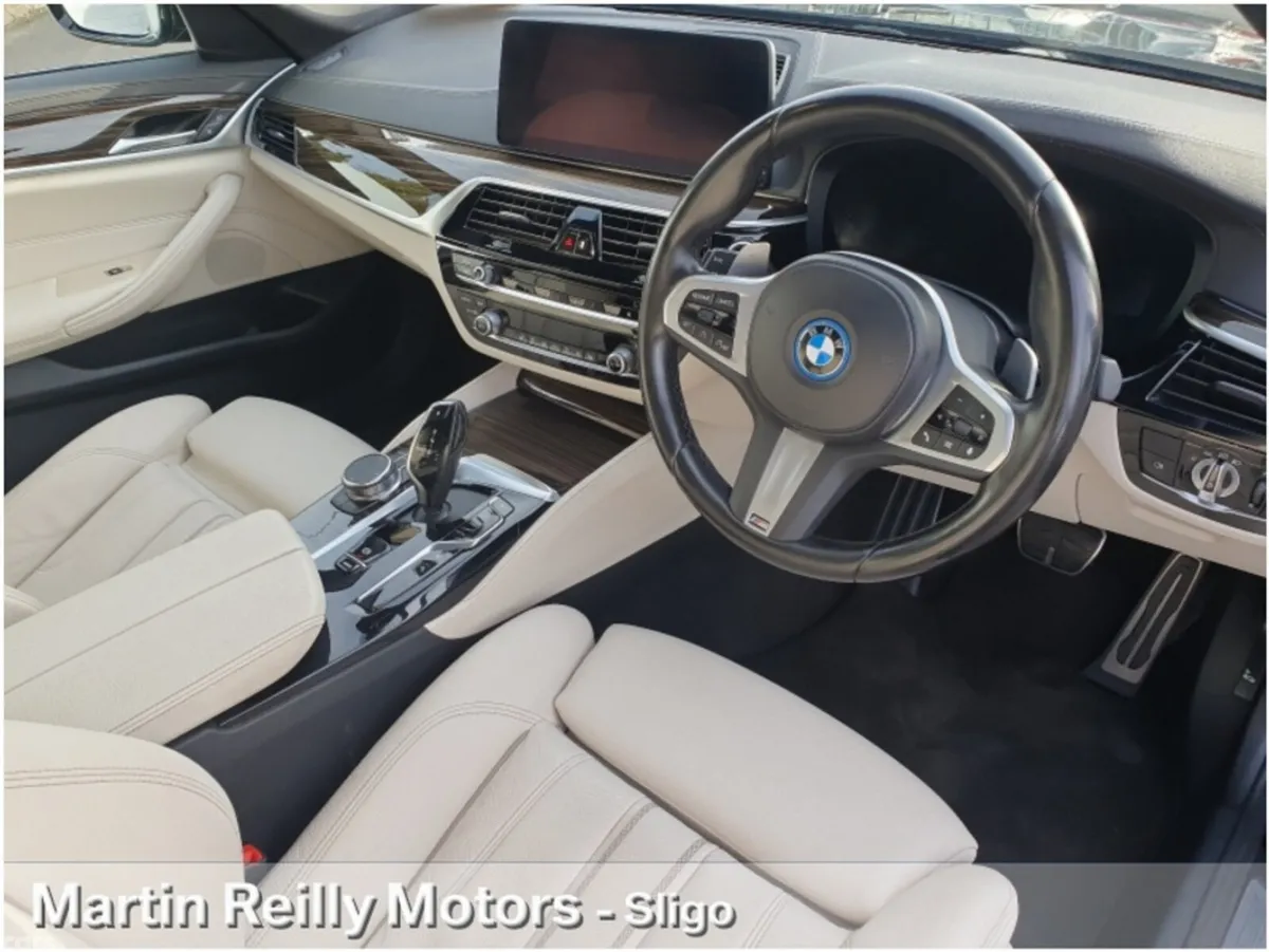 BMW 5-Series Saloon, Petrol Plug-in Hybrid, 2023, Black