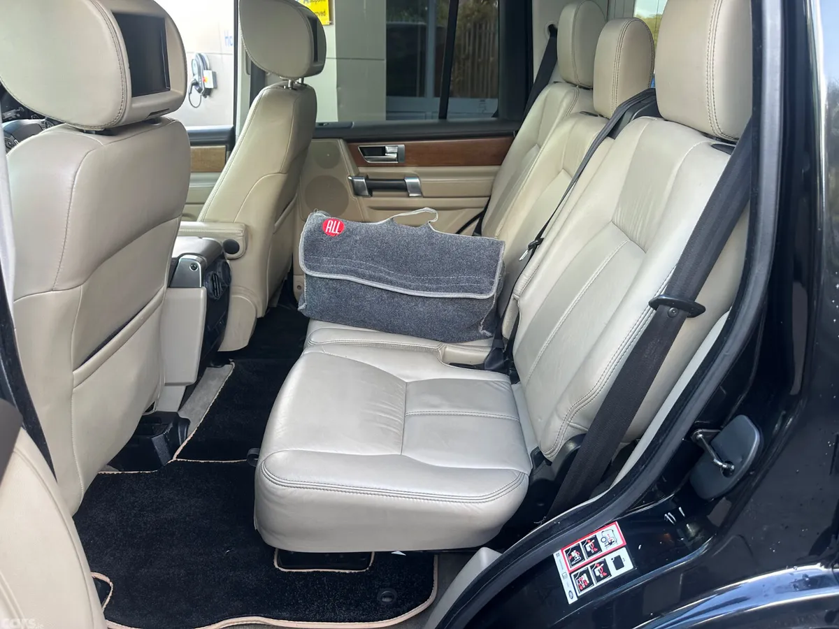 Land Rover Discovery SUV, Diesel, 2016, Black