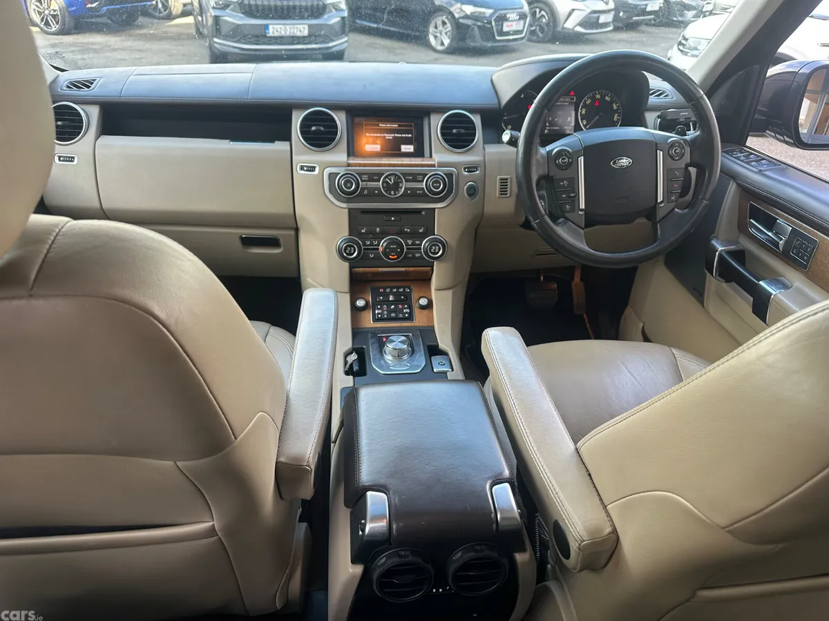 Land Rover Discovery SUV, Diesel, 2016, Black