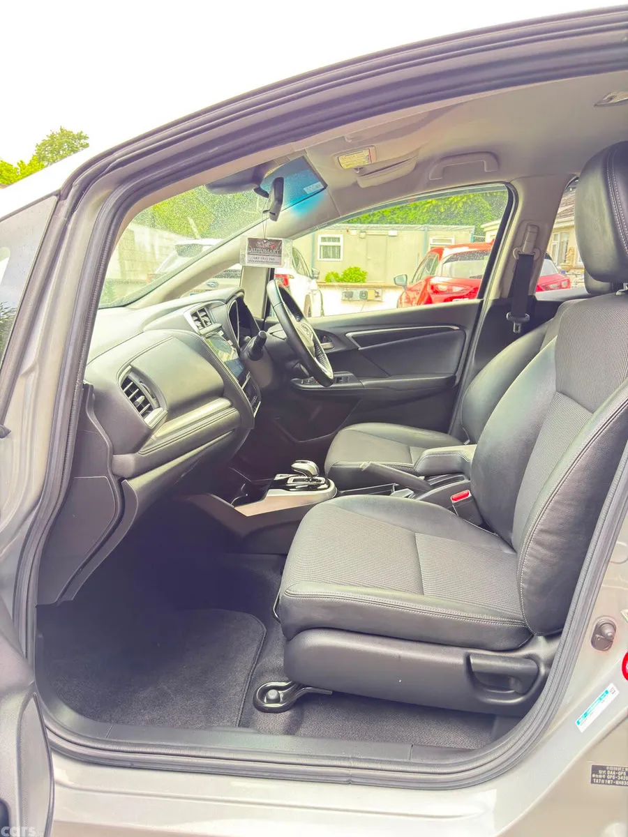 Honda Fit Hatchback, Petrol Hybrid, 2019, Silver