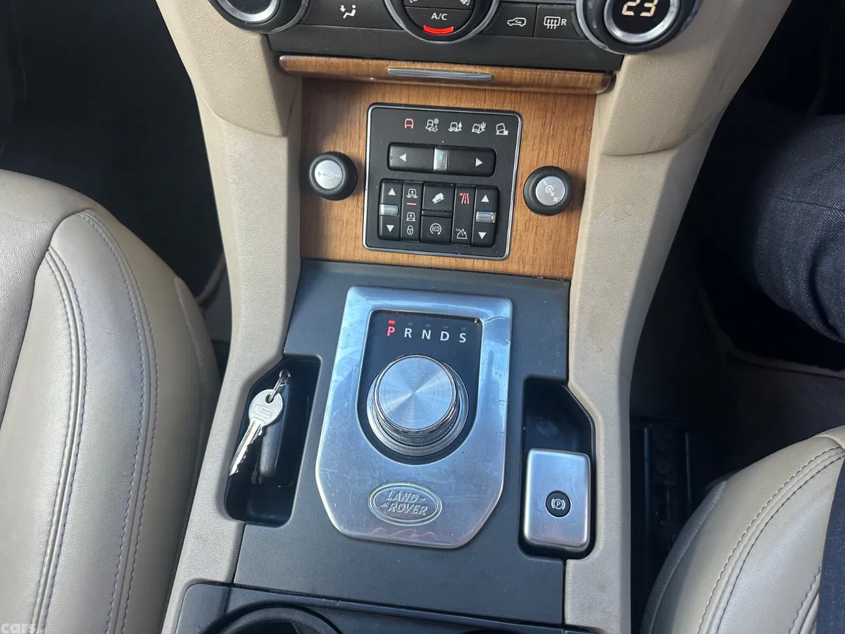 Land Rover Discovery SUV, Diesel, 2016, Black