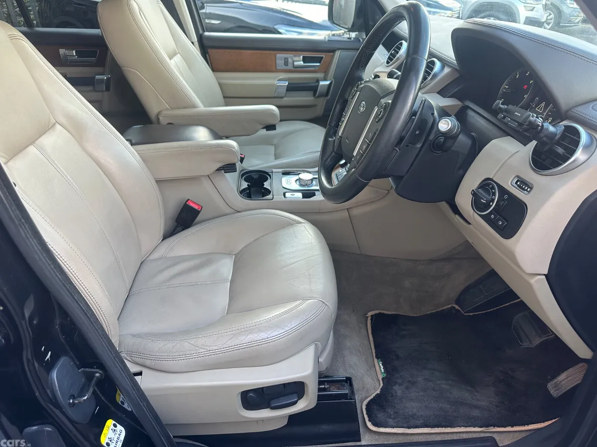 Land Rover Discovery SUV, Diesel, 2016, Black
