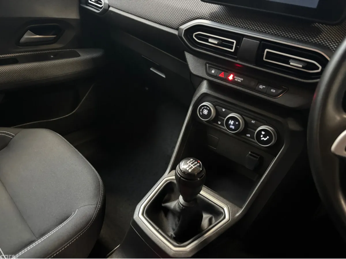 Dacia Jogger MPV, Petrol, 2024, Black