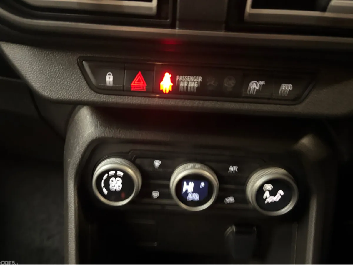 Dacia Jogger MPV, Petrol, 2024, Black