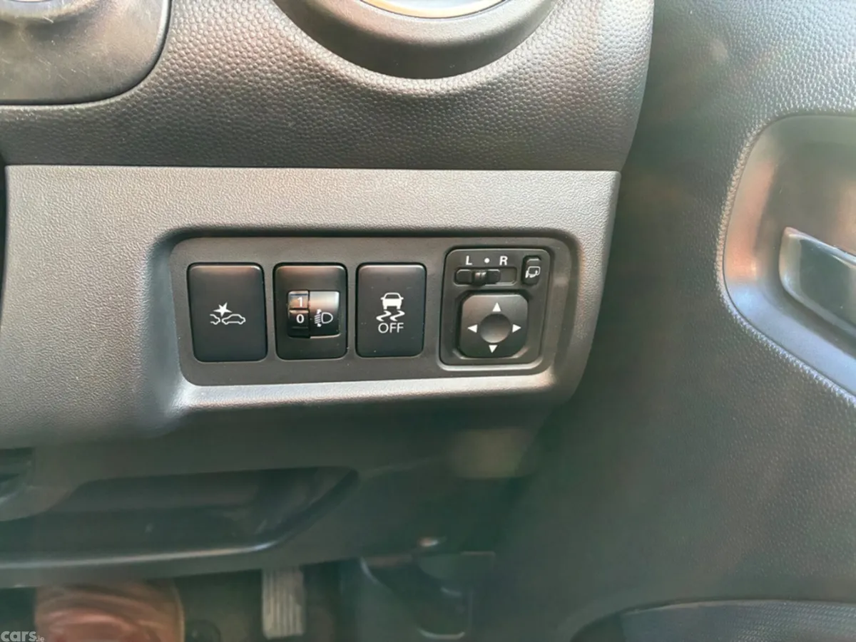 Mitsubishi Mirage Hatchback, Petrol, 2018, White
