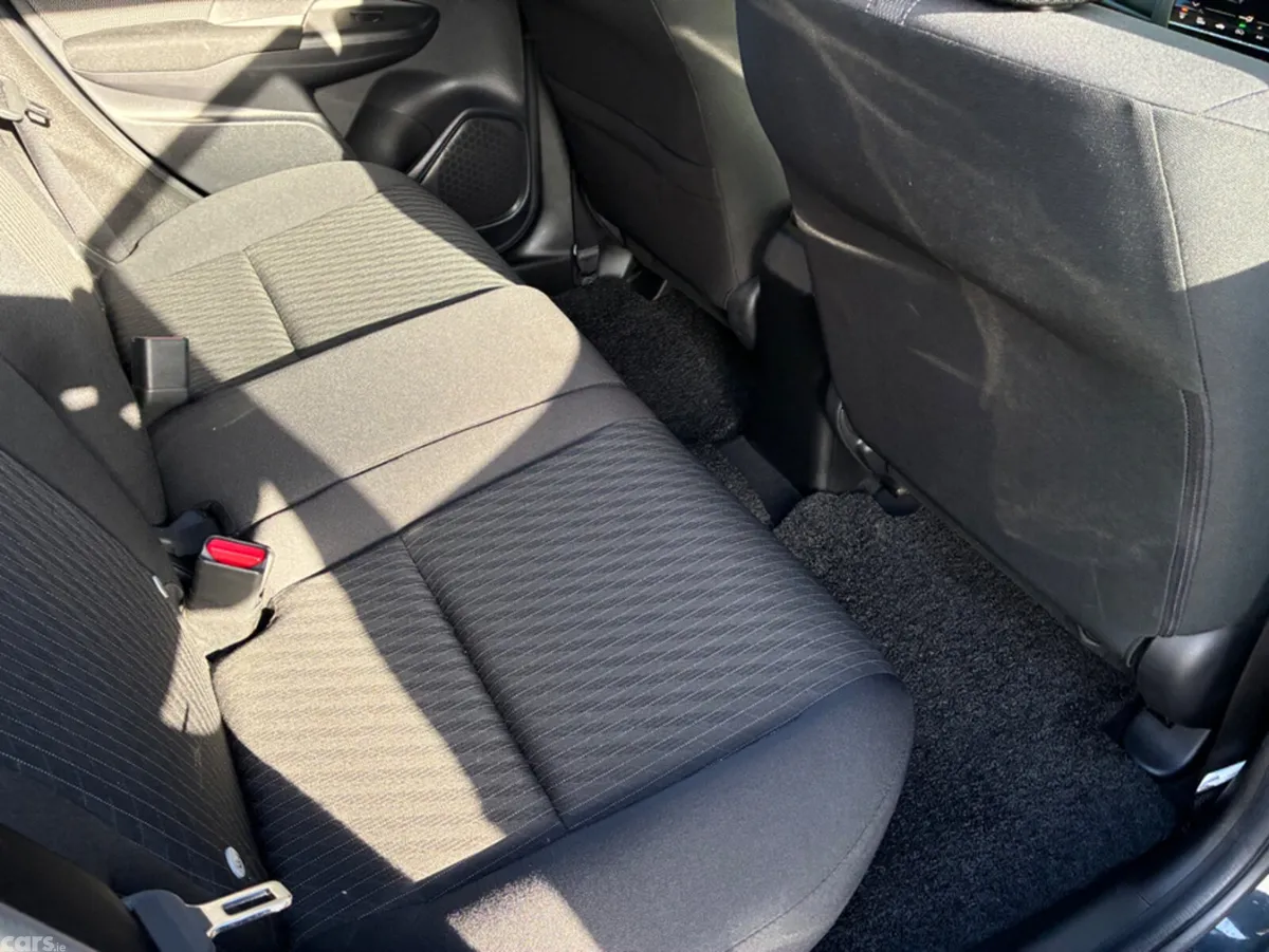 Honda Fit Hatchback, Petrol Hybrid, 2018, Blue