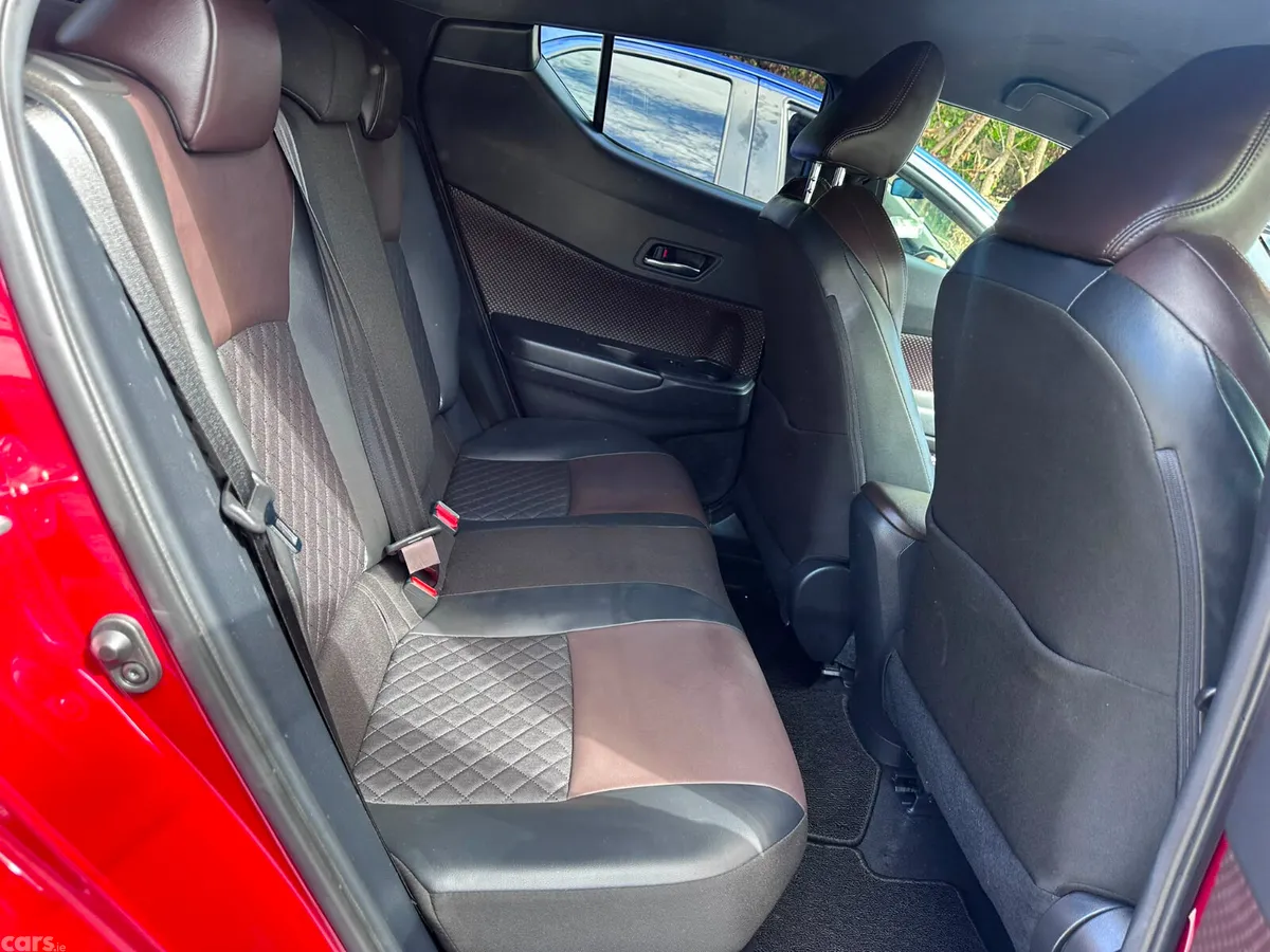 Toyota C-HR Hatchback, Petrol Hybrid, 2019, Red