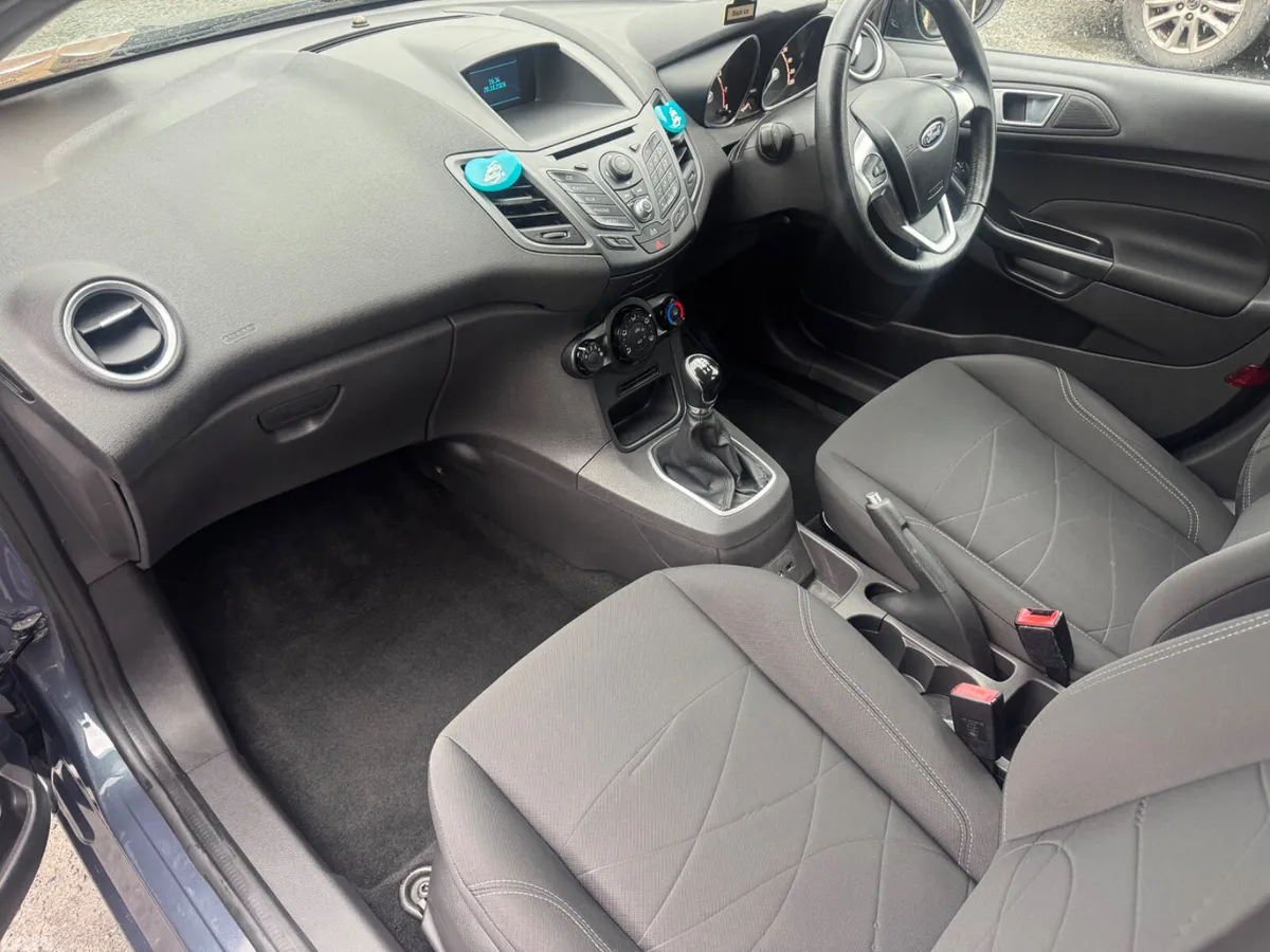 Ford Fiesta Hatchback, Petrol, 2014, Blue