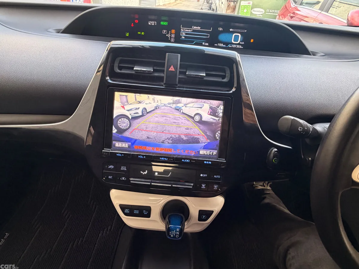 Toyota Prius Hatchback, Petrol Hybrid, 2016, Blue