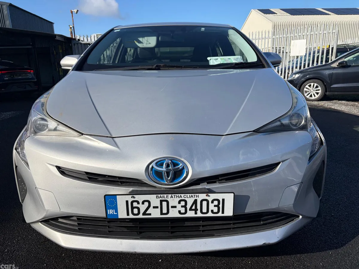 Toyota Prius Hatchback, Petrol Hybrid, 2016, Silver