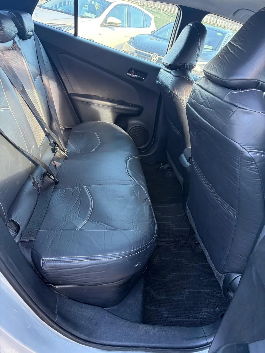 Toyota Prius Hatchback, Petrol Hybrid, 2016, Silver