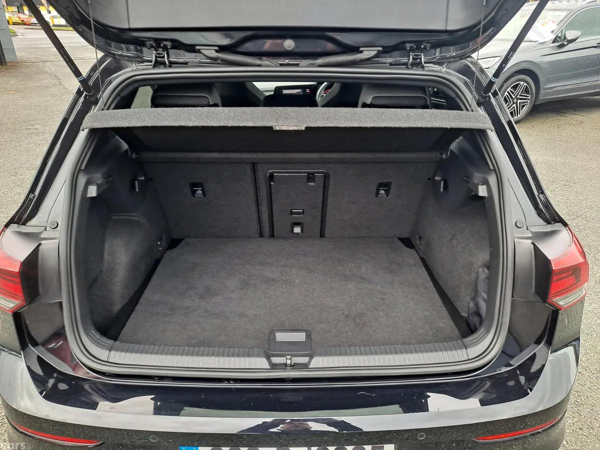 Volkswagen Golf Estate, Diesel, 2023, Black
