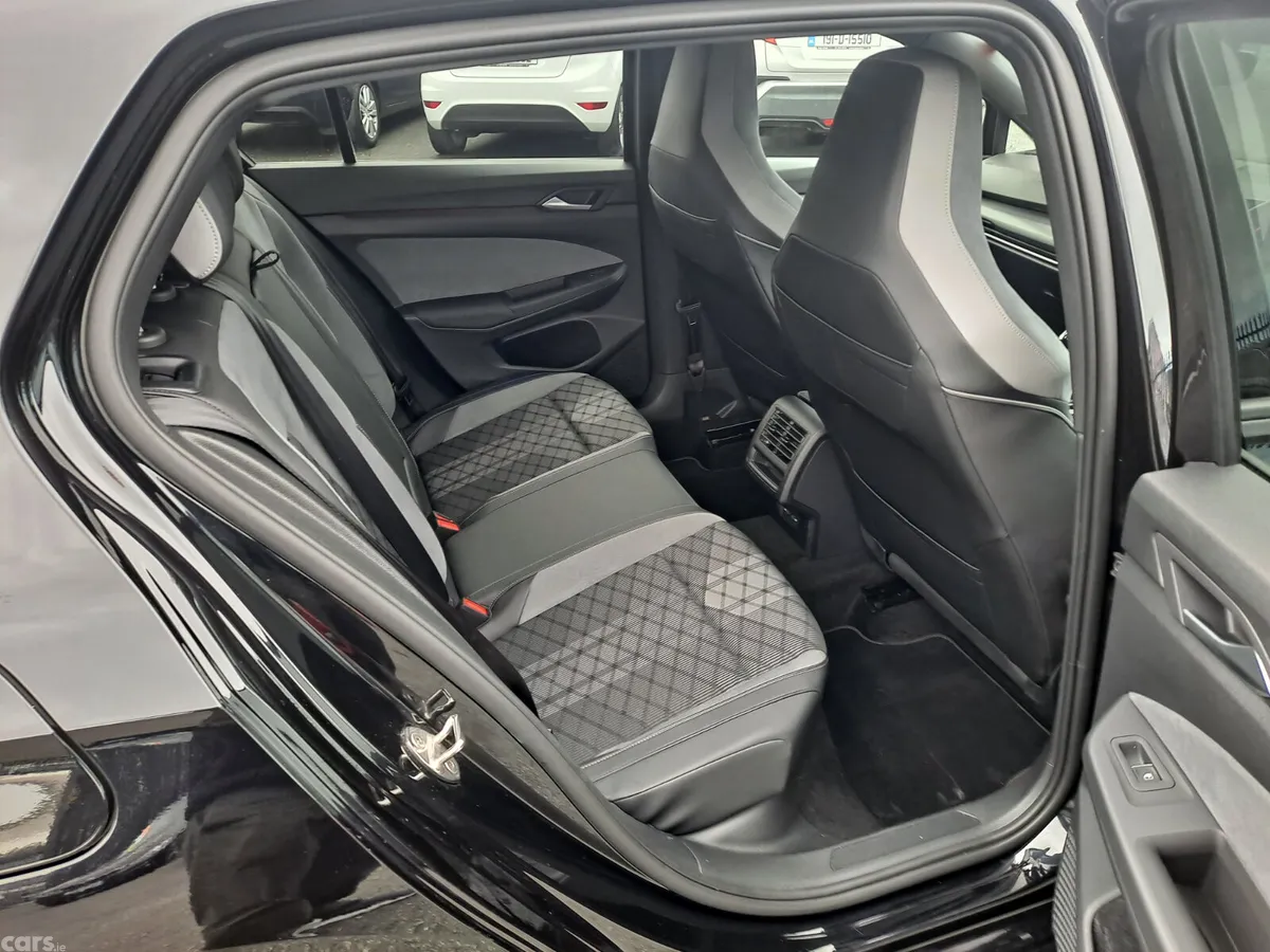 Volkswagen Golf Estate, Diesel, 2023, Black