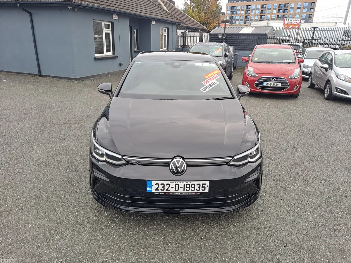 Volkswagen Golf Estate, Diesel, 2023, Black