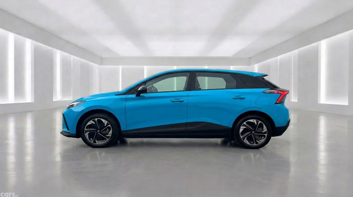 MG MG4 Hatchback, Electric, 2024, Blue
