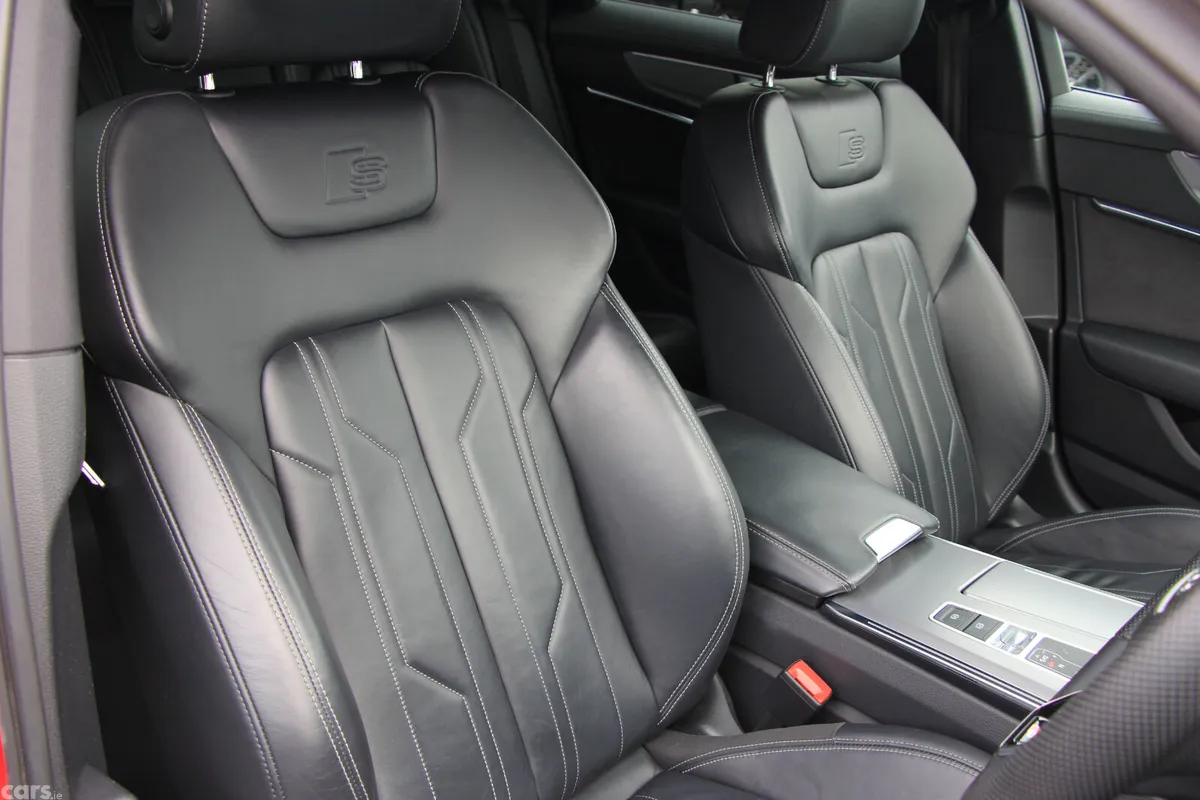 Audi A6 Saloon, Diesel, 2022, Red