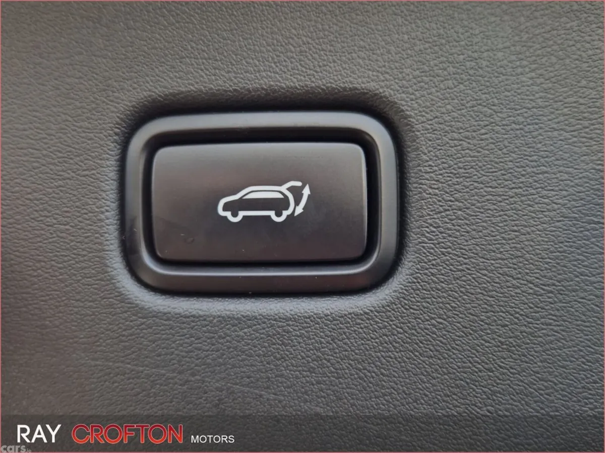 Kia EV6 MPV, Electric, 2026, White