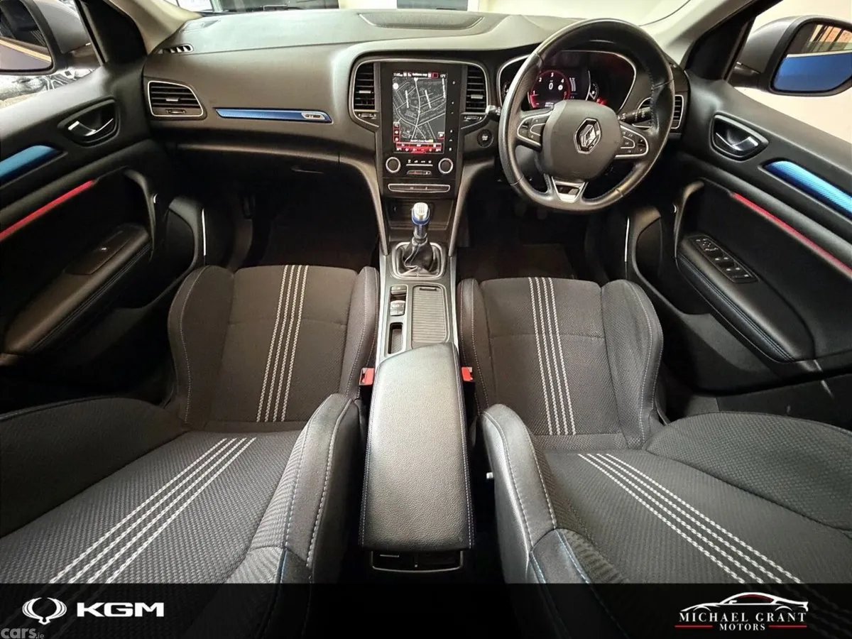 Renault Megane Hatchback, Diesel, 2019, Blue