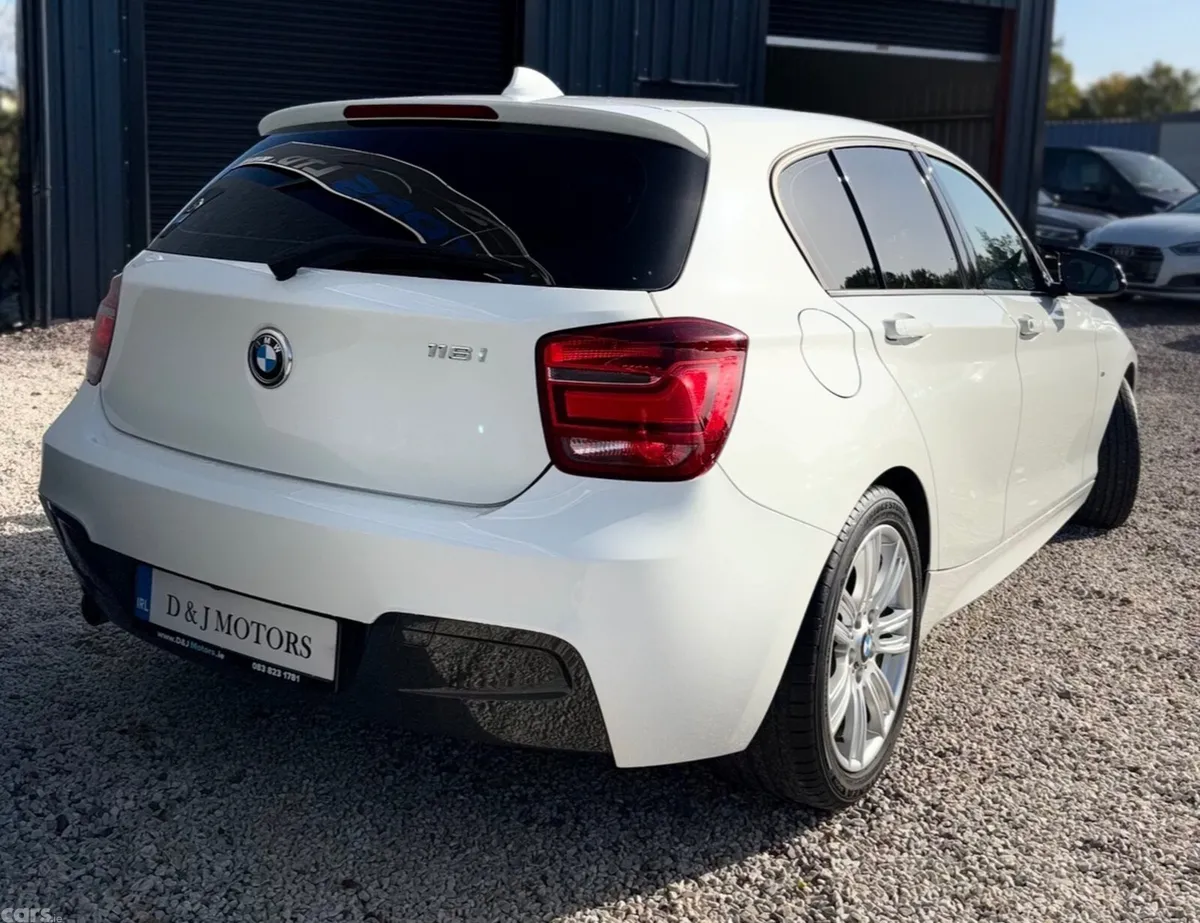 BMW 1-Series Hatchback, Petrol, 2014, White
